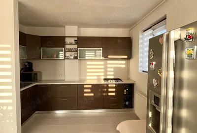 Apartament cu 3 camere decomandat în Central - 2