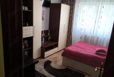 Apartament cu 3 camere semidecomandat în Noua - 2