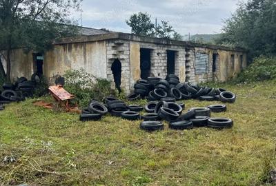 Spațiu comercial, în Bănița - 1