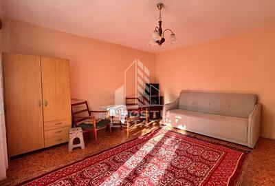 Apartament cu o camera, decomandat, balcon deschis , etajul intai Apartament cu o camera, decomandat, balcon deschis , etajul intai - 2