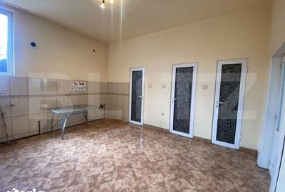 Apartament cu 4 camere în Independenței - 5