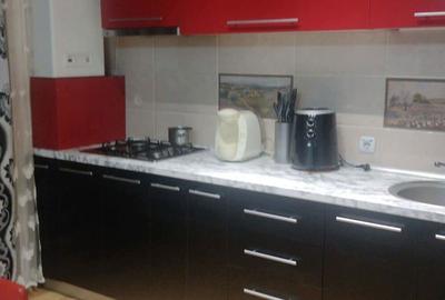 Vand apartament 3 camere mobilat cu parcare - 3