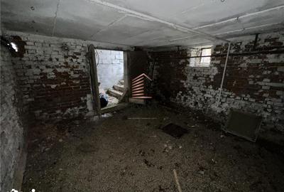 Casă cu 5 camere cu Teren 1000 Mp în Nojorid