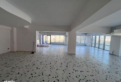 Spațiu comercial, de 210 mp, în Nicolina - 2