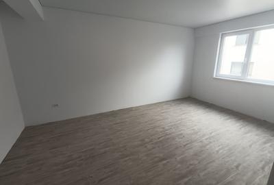 Apartament cu 2 camere decomandat în Vișani - 12