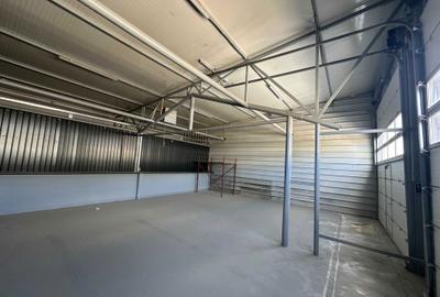 Spațiu comercial, de 330 mp, în Zona industrială - 1