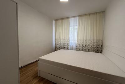 Apartament cu 3 camere decomandat în Călărași - 4