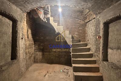 Casă individuală cu 9 camere cu Canalizare în Calea Victoriei - 14
