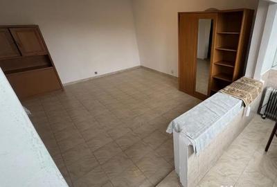 Garsonieră decomandată în Inel II - 3