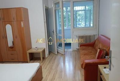 Garsonieră în Titan - 1