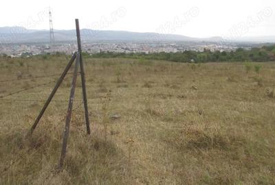 Teren de 600 mp, în Central - 3