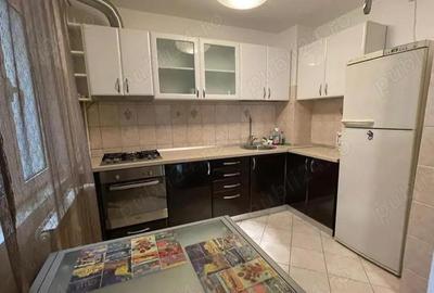 Inchiriez apartament 3 camere - 3