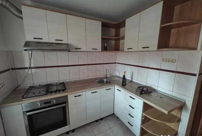 Apartament cu 3 camere decomandat în Obcini - 3