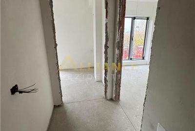 Duplex cu 4 camere cu Canalizare în Central - 8