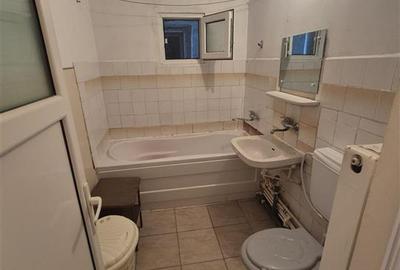 Apartament cu 2 camere decomandat în Calarași 4 - 5