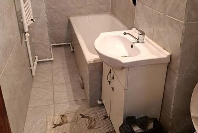 Inchiriez garsoniera Inchiriez garsoniera - 3