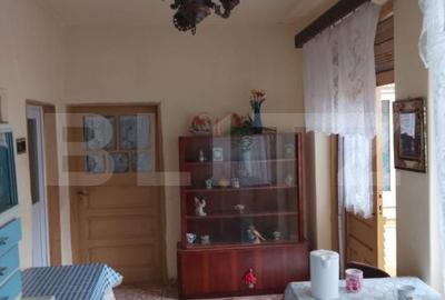 Casă cu 4 camere cu Teren 1276 Mp în 1 Mai - 14