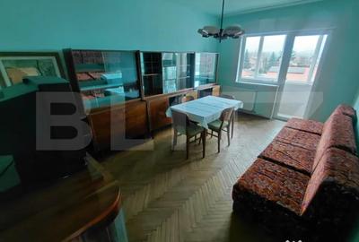Apartament cu 4 camere decomandat în Central