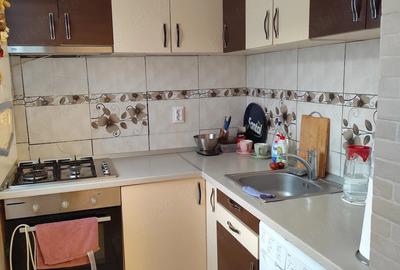 Apartament cu 3 camere semidecomandat în Central - 2
