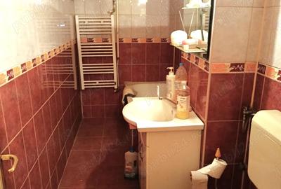 Vand ap. 3 camere + boxa si garaj - 4