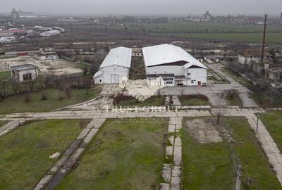 Teren Construcții de 28788 mp, în Central - 14