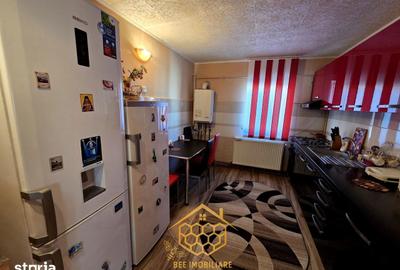 Apartament cu 3 camere decomandat în Central - 3