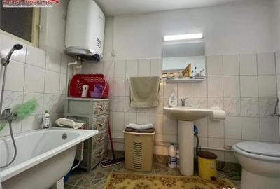 Casă cu 3 camere cu Canalizare în Niculițel - 5