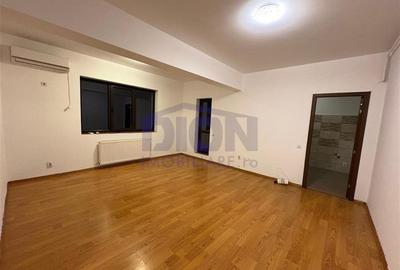 Eroii Revolutiei, 2 camere, etaj 1, bloc nou. - 4