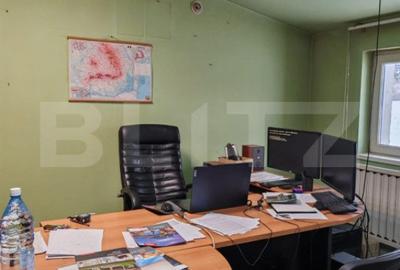 Spațiu comercial, de 1,700 mp, în Central - 9