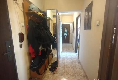 Apartament cu 3 camere decomandat în Titulescu - 2