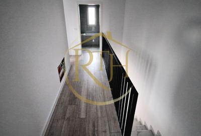 Duplex cu 4 camere cu Canalizare în Moșnița Veche - 5