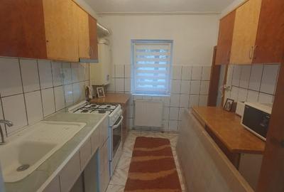 Apartament cu 2 camere decomandat în Central - 1