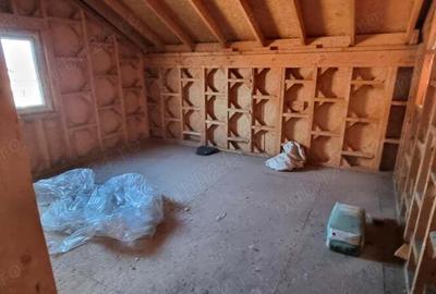 Casă cu 6 camere în Bujoreni - 1