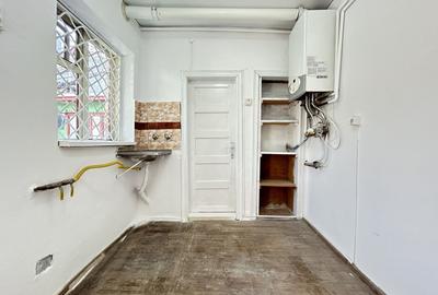 Casă cu 3 camere cu Canalizare în Delfinariu - 5