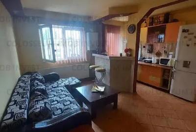Apartament cu 3 camere semidecomandat în Florilor - 2