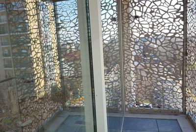 Apartament cu 3 camere decomandat în Băneasa