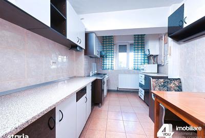 Apartament cu 2 camere decomandat în Confecții