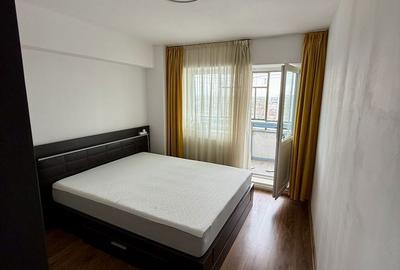 Apartament cu 3 camere decomandat în Micro 12 - 1