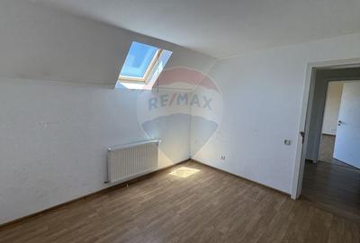 CASA DE VANZARA BAIA MARE ZONA LINISTITA - 17