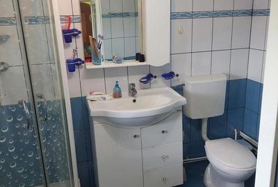 Casă cu 5 camere cu Teren 2100 Mp în Scorțaru Vechi - 1