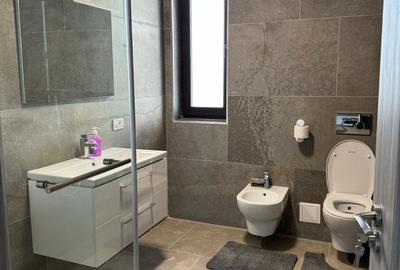 Casă cu 3 camere cu Teren 500 Mp în Central - 2
