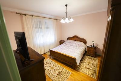 Casa cu personalitate Strada Spania - 13