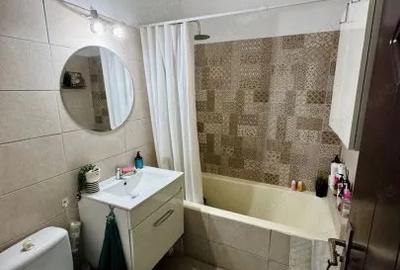 Apartament cu 2 camere semidecomandat, mobilat în 1 Mai - 9