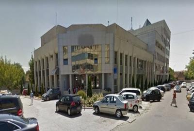 Birou, 3695 mp în Central