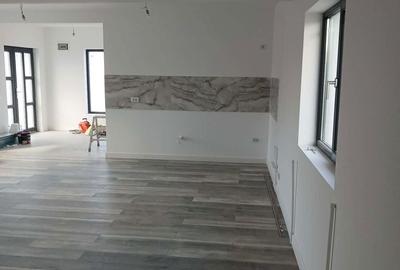 Casă cu Teren 500 Mp în Mărăcineni - 4