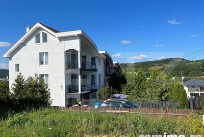 Casa cu 4 camere,198 mp utili + 350 mp teren,Corunca - 12