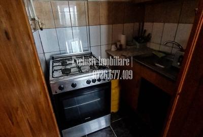 DELFINARIU - Casa cu 3 camere - centrala pe gaz, imbunatatiri partiale - - 13