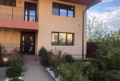 Casă cu 4 camere cu Teren 722 Mp în Central - 2