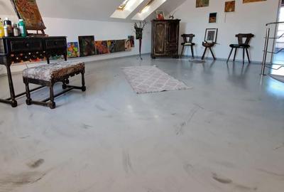 Casă cu 4 camere cu Teren 1300 Mp în Săndulești - 1