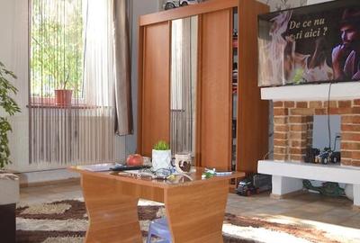 Apartament cu 3 camere semidecomandat în Central - 4